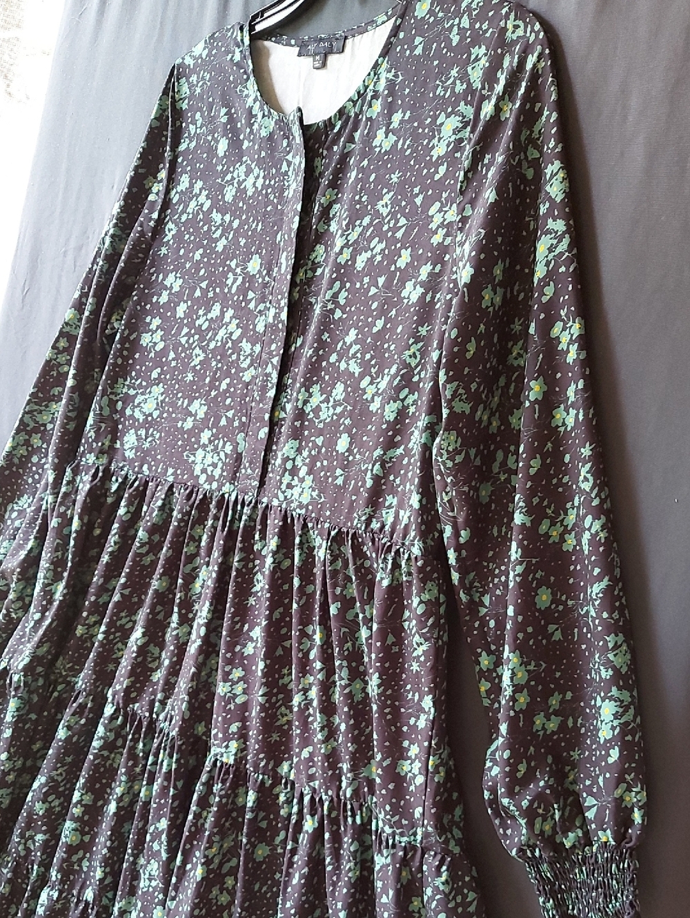 Long-Sleeve Tiered Maxi Dress in Black and Mint - Women's - Picture 6 of 6